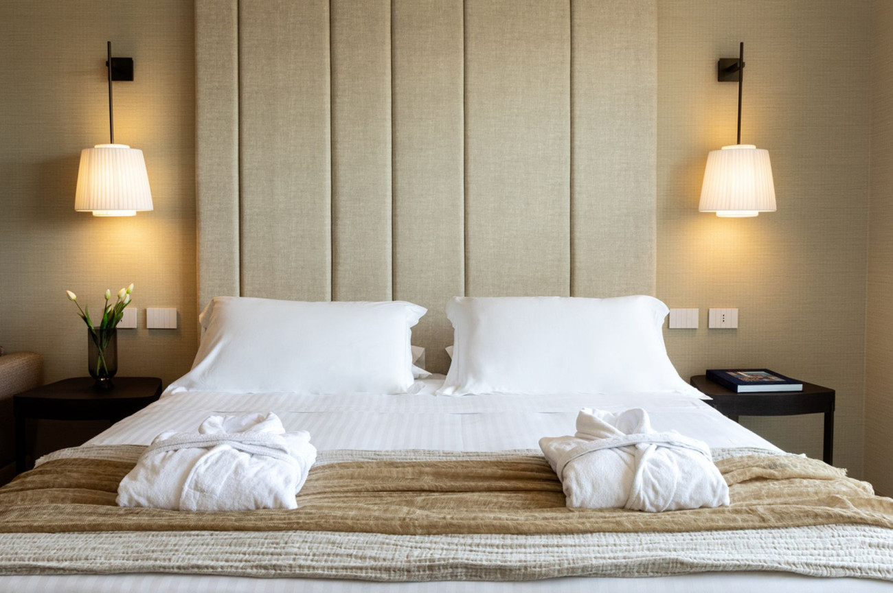 media.executive_suite_slide4